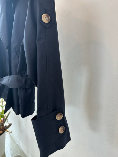 Trench corto blu
